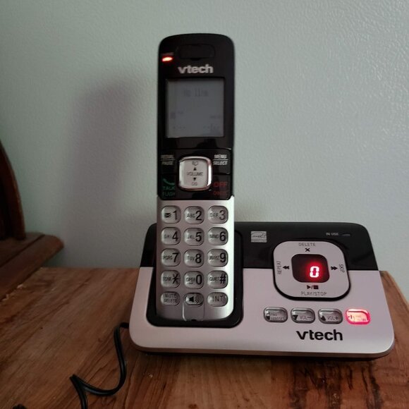 Vtech DECT 6.0 Cordless Handset Digital Answering System Caller ID CS6829 - Picture 1 of 12